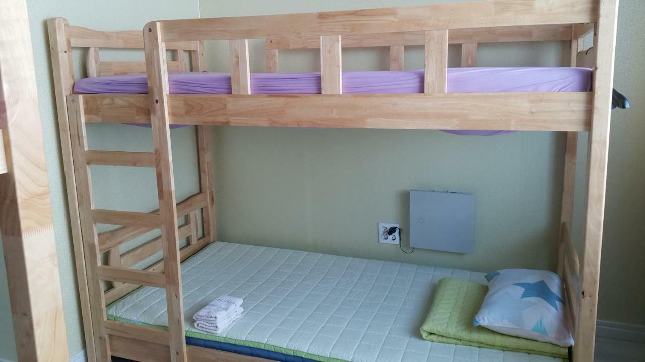 Kangguan Guesthouse Тхонъён Экстерьер фото