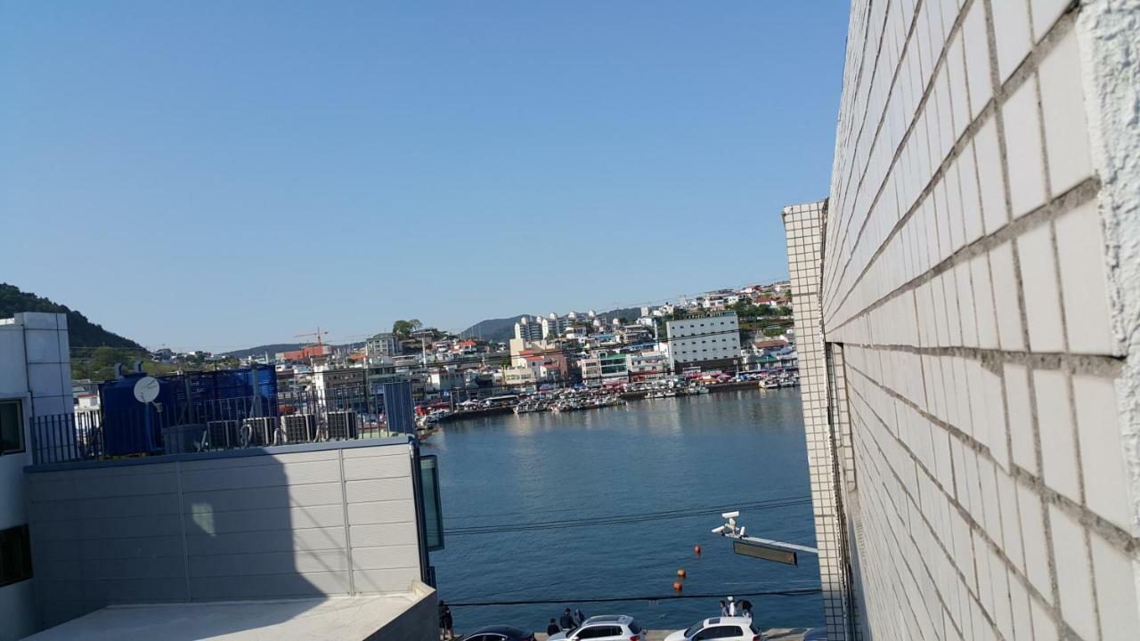 Kangguan Guesthouse Тхонъён Экстерьер фото